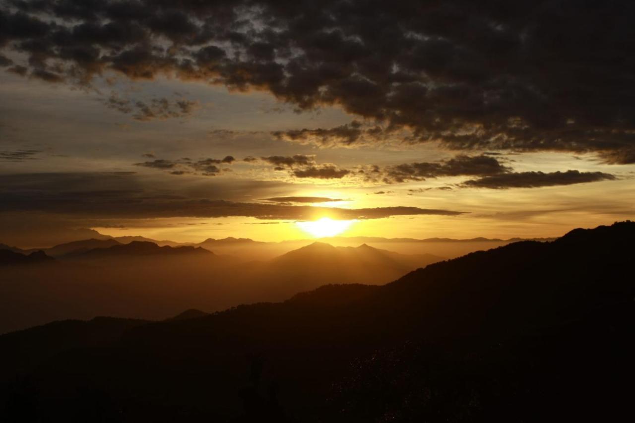 Namastay Himalayas, Kanatal Exteriér fotografie